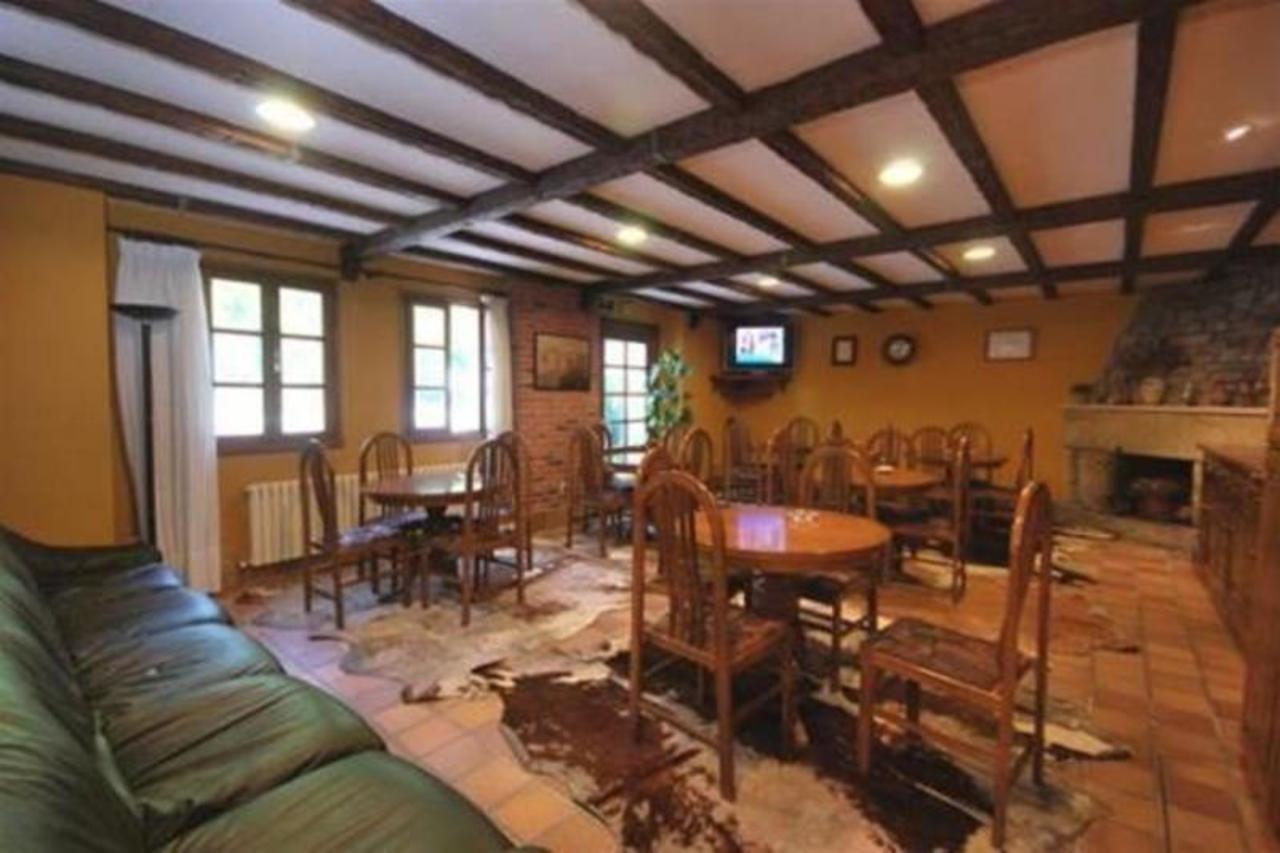Hotel Auseva Covadonga Zewnętrze zdjęcie