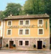 Hotel Auseva Covadonga Zewnętrze zdjęcie