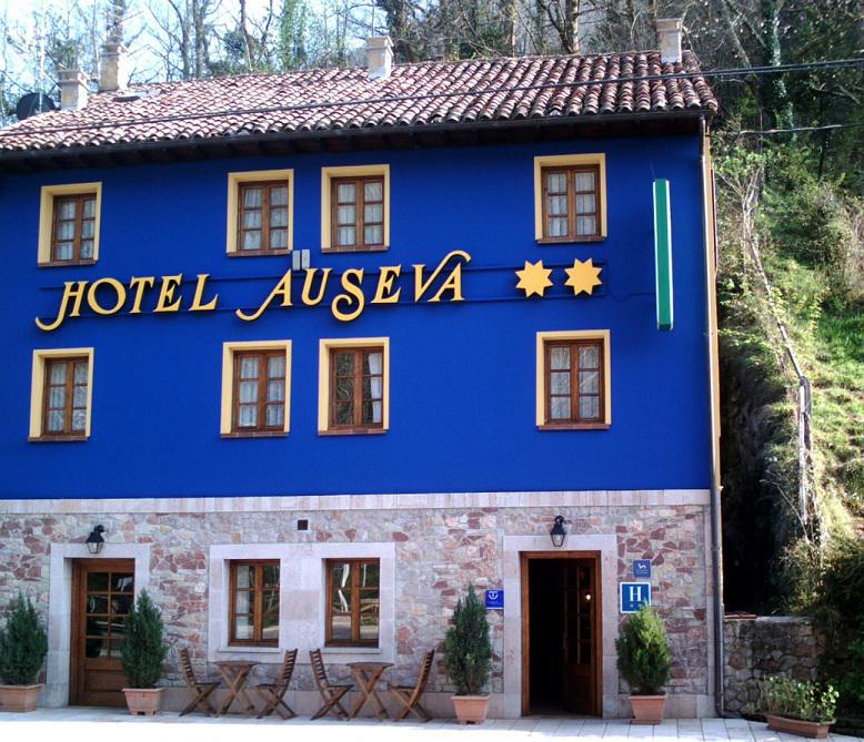 Hotel Auseva Covadonga Zewnętrze zdjęcie